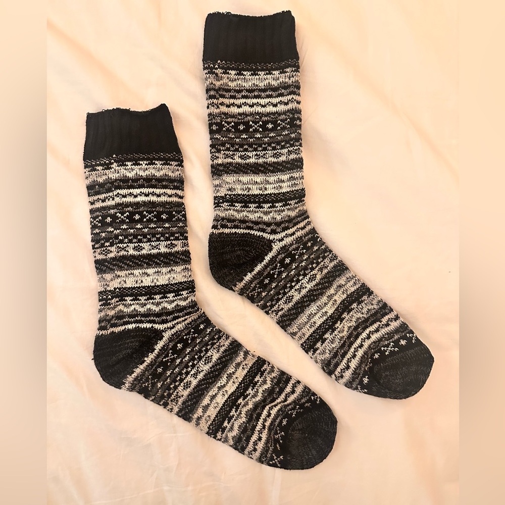 NEW Fair Ysle Print Calf Socks